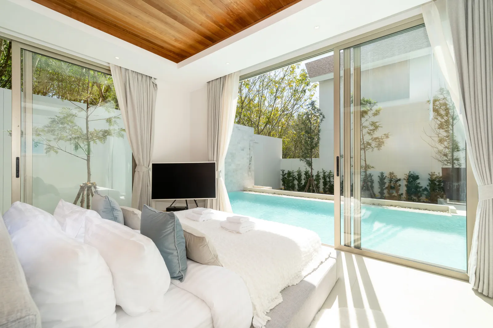 Elegant 3-Bedroom Villa for Rent in Cherng Talay, Phuket | SI11062601 — Thumbnail 4