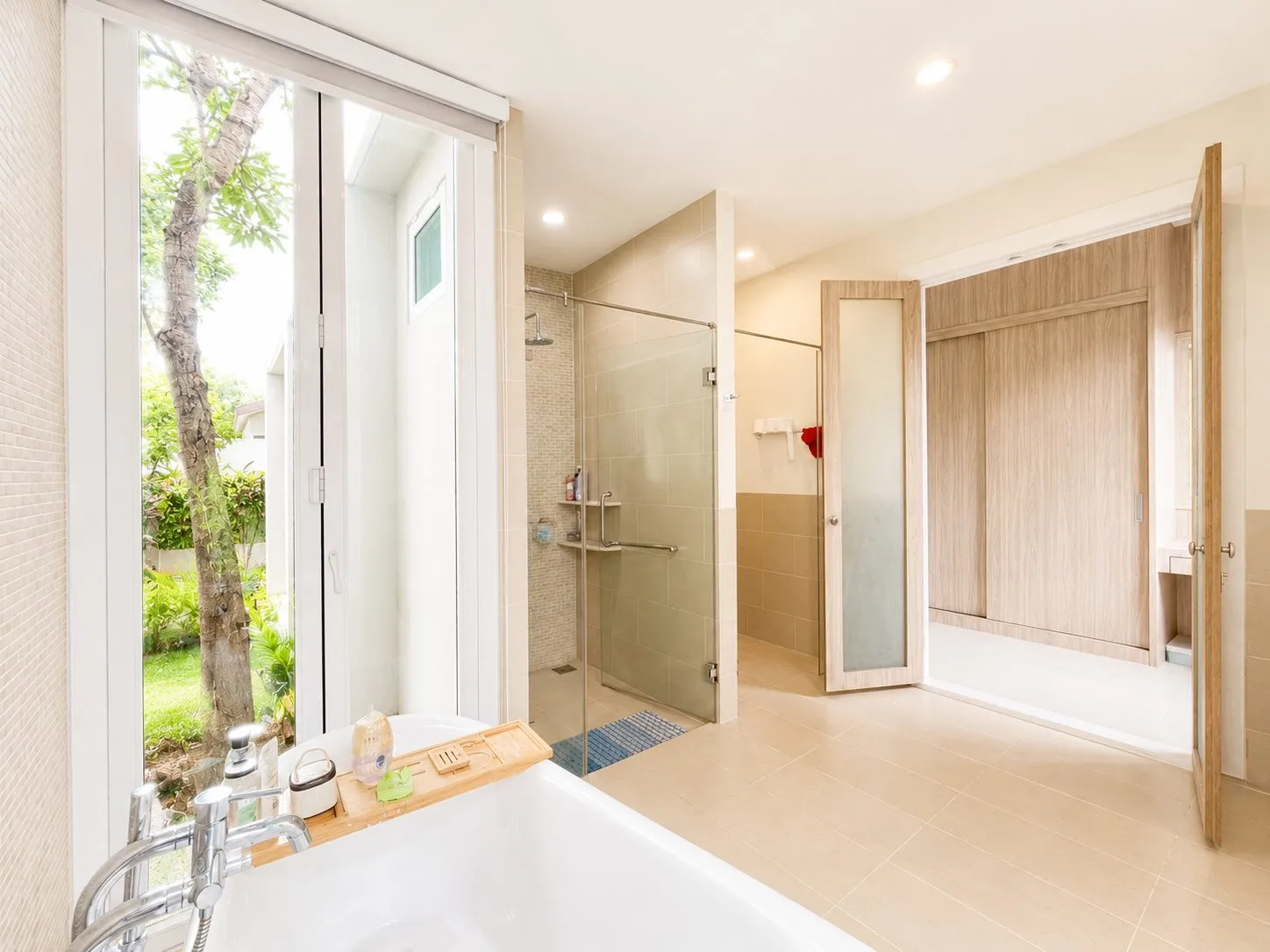 Luxurious 3-Bedroom Pool Villa & Rent in Cherng Talay for Rent | SI10062603 — Thumbnail 2