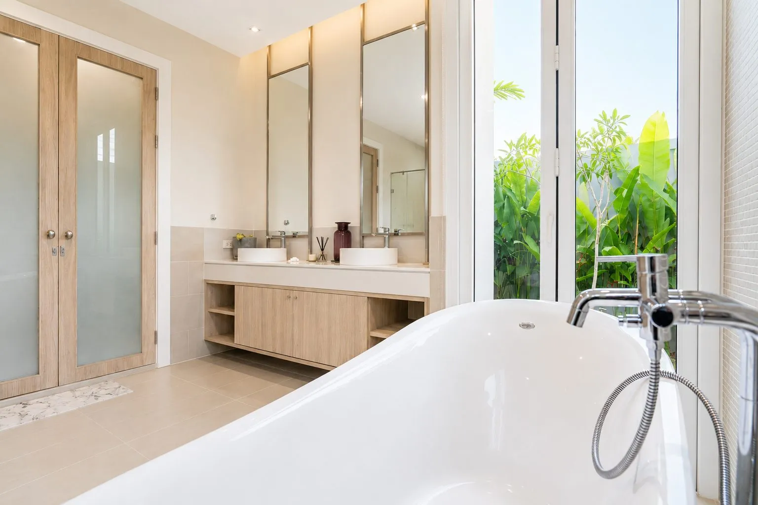 Luxurious 3-Bedroom Pool Villa & Rent in Cherng Talay for Rent | SI10062603 — Thumbnail 8