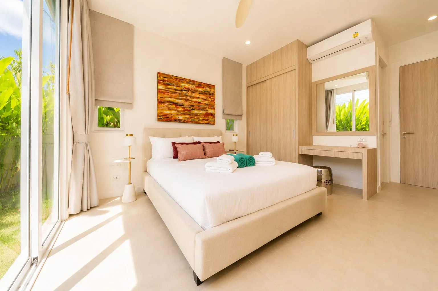 Luxurious 3-Bedroom Pool Villa & Rent in Cherng Talay for Sale | SI10062602 — Thumbnail 18