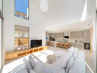 Elegant 3-Bedroom Villa for Rent in Cherng Talay, Phuket | SI11062601